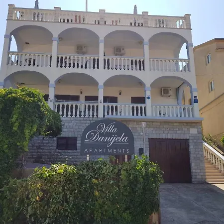Apartment Apartments By The Sea Sali, Dugi Otok - 890