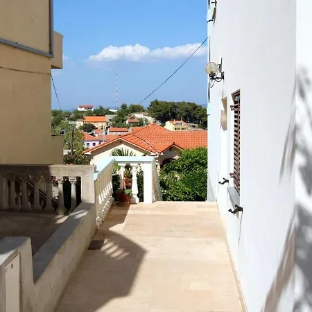 Apartments By The Sea Sali, Dugi Otok - 890 * Sali